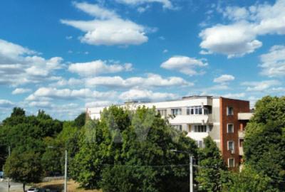 Apartament 4 camere, 1 Mai , Insula, centrala termica, langa - 6