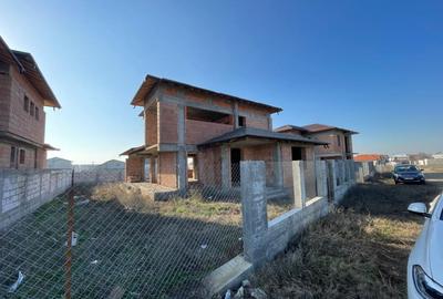 Ocazie! Casa la rosu P+1 cu teren de 528mp si toate utilitatile in zona Ford - 2