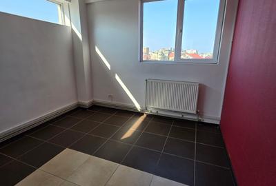 Birou, de 15 mp, în Inel II - 9