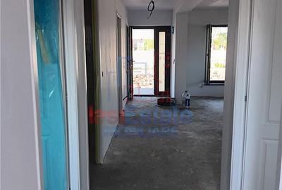 Casă cu 3 camere decomandat cu Teren 430 Mp în Țuțora - 3