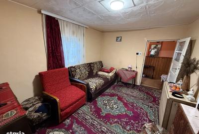 Casă cu 4 camere în Secăria - 15