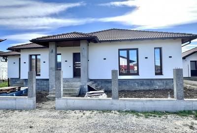 Casă individuală cu 4 camere cu Canalizare în Șard - 1