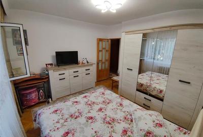 Apartament cu 3 camere decomandat, mobilat în Cug - 11