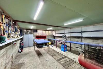 Casă cu 3 camere cu Teren 200 Mp în Republicii - 2