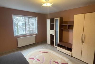 Apartament cu 2 camere semidecomandat, mobilat în Vasile Alecsandri