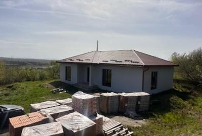 Casă individuală cu 3 camere în Tăuții de Sus