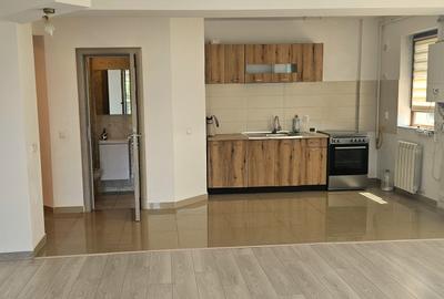 Apartament cu 3 camere decomandat în Sisești - 3
