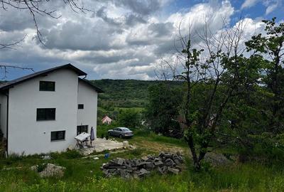 Casă cu 6 camere cu Canalizare în Nord-Est - 15