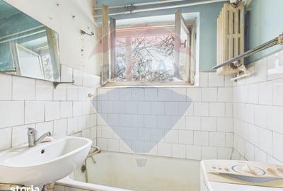 Apartament cu 3 camere decomandat în Giurgiului - 13