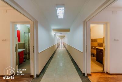 Spațiu comercial, de 400 mp, în Central - 13