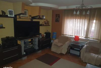 Casă cu 4 camere cu Teren 200 Mp în Central - 8