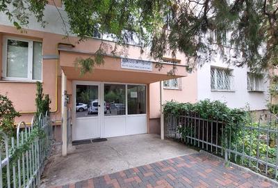 TITAN, Auchan - Piata 1 Decembrie, Aleea Ciucea 3, PROPRIETAR, vand ap. 2 camere - 2