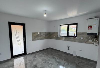 Vanad casa noua in Cordun - 7