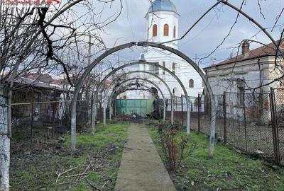 Casă cu 3 camere cu Canalizare în Central - 11