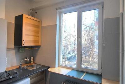 Garsonieră decomandată, mobilată în Dorobanți