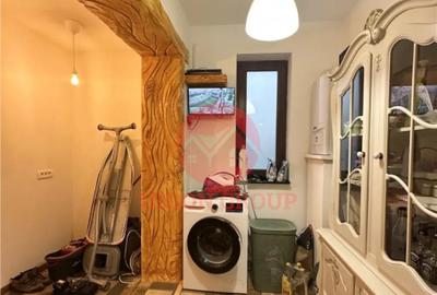 Casă cu 3 camere în Poiana