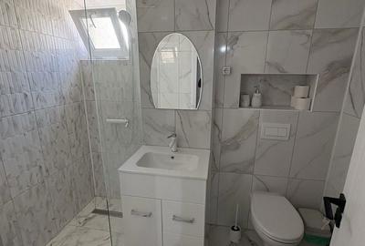 Apartament cu 2 camere decomandat în Central - 1
