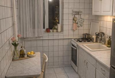 Apartament cu 3 camere semidecomandat în Craiovei - 2