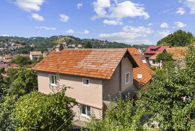 Casa singur in curte Schei - 8