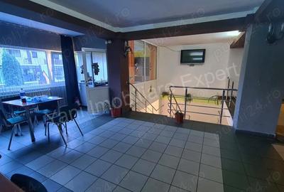Spațiu comercial, de 270 mp, în Central - 12