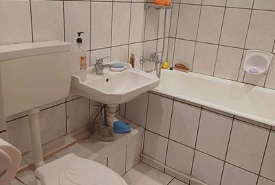 Apartament cu 3 camere semidecomandat în Central - 8
