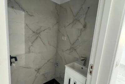 Apartament cu 3 camere decomandat în Nicolina - 7