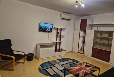 Garsonieră decomandată în Central - 2