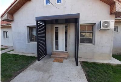 Casă cu 6 camere cu Teren 2656 Mp în Cenei - 3