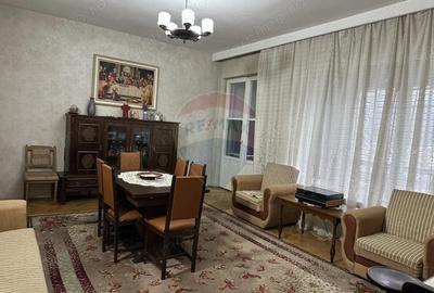 Apartament cu 4 camere decomandat în Central - 9
