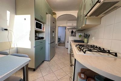 Apartament cu 3 camere decomandat, mobilat în Lipovei - 3