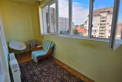 Apartament cu 3 camere decomandat în Exterior Vest - 7