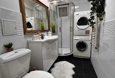 Apartament cu 2 camere semidecomandat în 13 Decembrie - 1