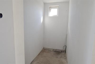 Casă individuală cu 6 camere cu Canalizare în Vladimirescu - 13