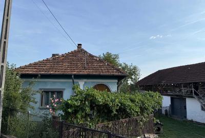 Casă cu 4 camere în Bunești - 4