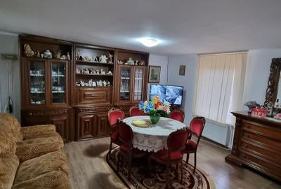Casă cu 4 camere cu Teren 1400 Mp în Mihai Eminescu - 13