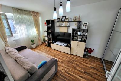 AP 3 cam Siderurgistilor (Scoala nr. 42) - 2