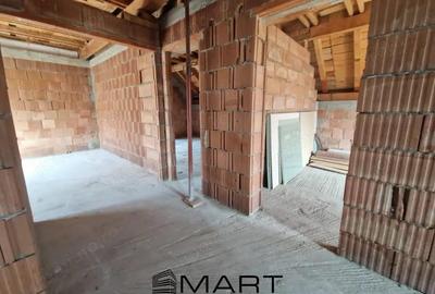 Casa la rosu in Sura Mare - 11