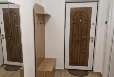 Apartament cu 3 camere semidecomandat în Micro 3 - 5