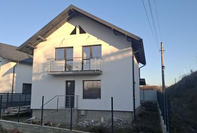 Casă cu 4 camere în Ștefănești - 4