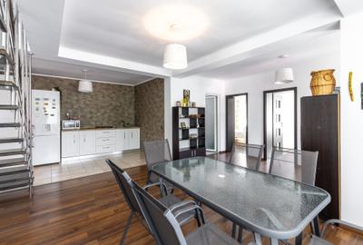 Video / Duplex 5 camere in vila, curte, 2008, Mamaia Nord, vezi video - 11