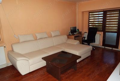 Inchiriez apartament 3 camere, decomantat - 1