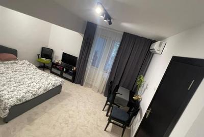 Titan metrou vanzare garsoniera bloc mixt - 1