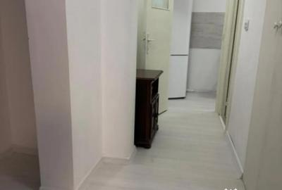 Garsonieră decomandată, mobilată în 1 Mai - 3