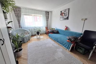Apartament cu 2 camere decomandat, mobilat în Hipodrom 3