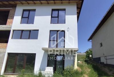 Apartament cu 3 camere decomandat în Aronești - 1