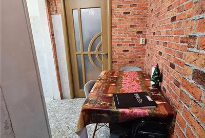 Apartament cu 2 camere semidecomandat, mobilat în Florilor - 5