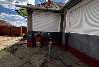 Casă cu 4 camere în Iratoșu - 15