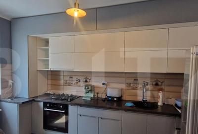 Apartament 3 camere, 75 mp, 2 bai, balcon generos