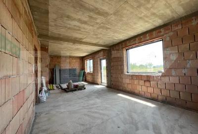 Casă cu 4 camere cu Teren 555 Mp în Central - 4