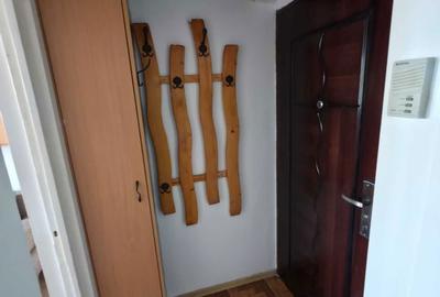 Apartament cu 3 camere semidecomandat în Central - 2